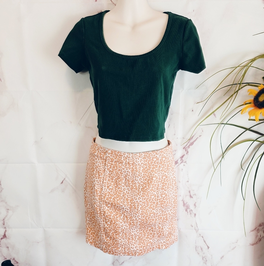 Free People Leopard Mini Skirt Stretch Denim Animal Print High Waist Size 4 - Picture 2 of 7